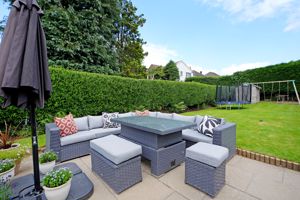 Furniss Avenue Dore